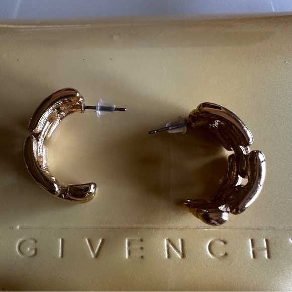 Givenchy Vintage Equestrian Link Gold Tone Earrings w/ Post - Picture 7 of 10